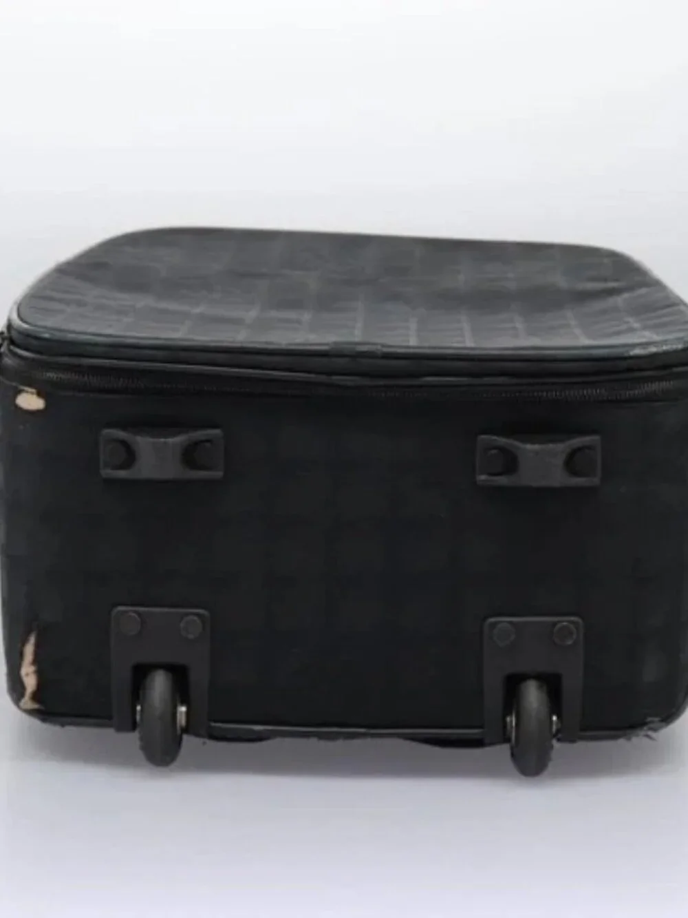 CHANEL brand	chanel color	black